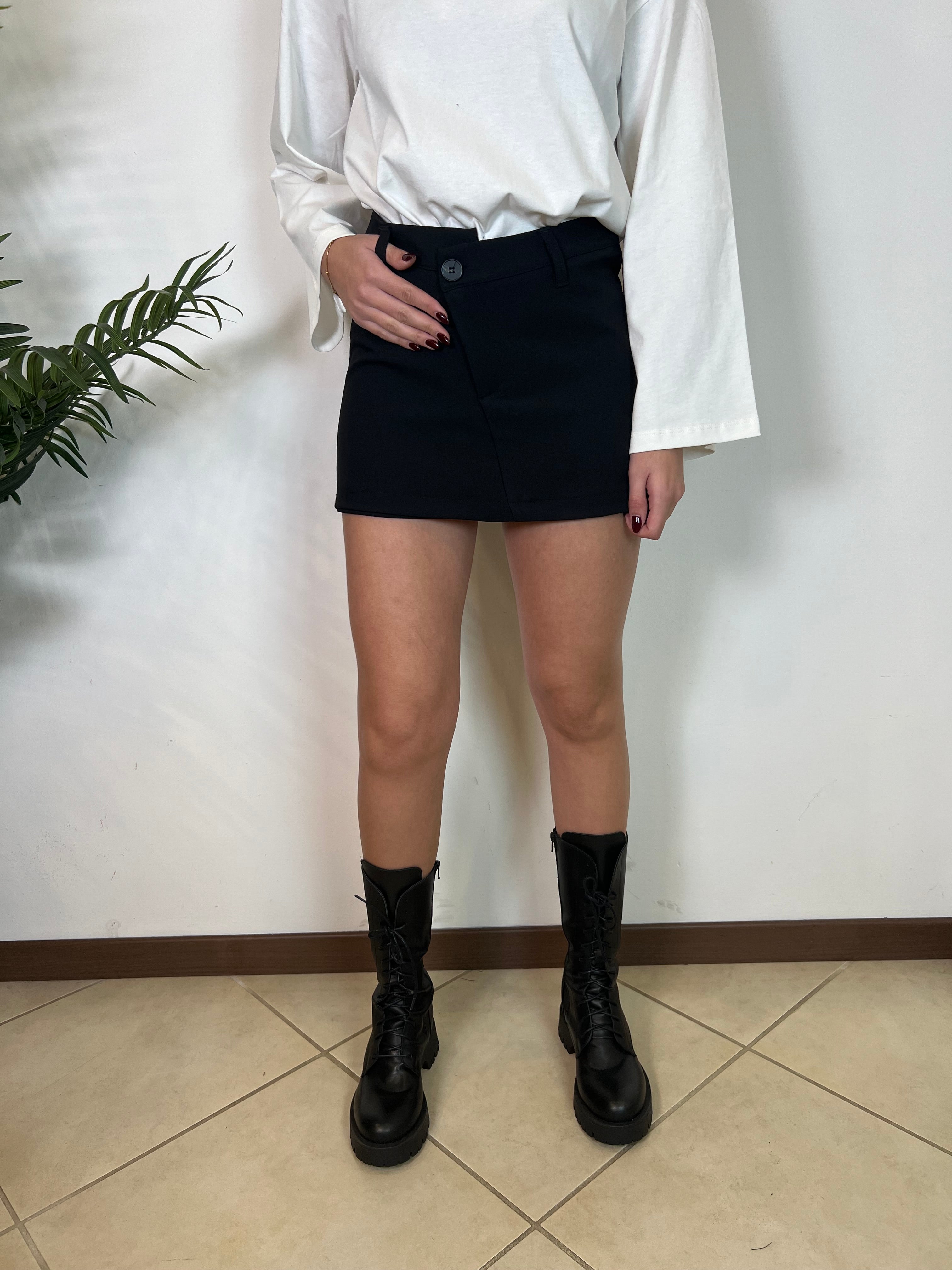 Gonna pantaloncino chiusura asimmetrica - Haveone