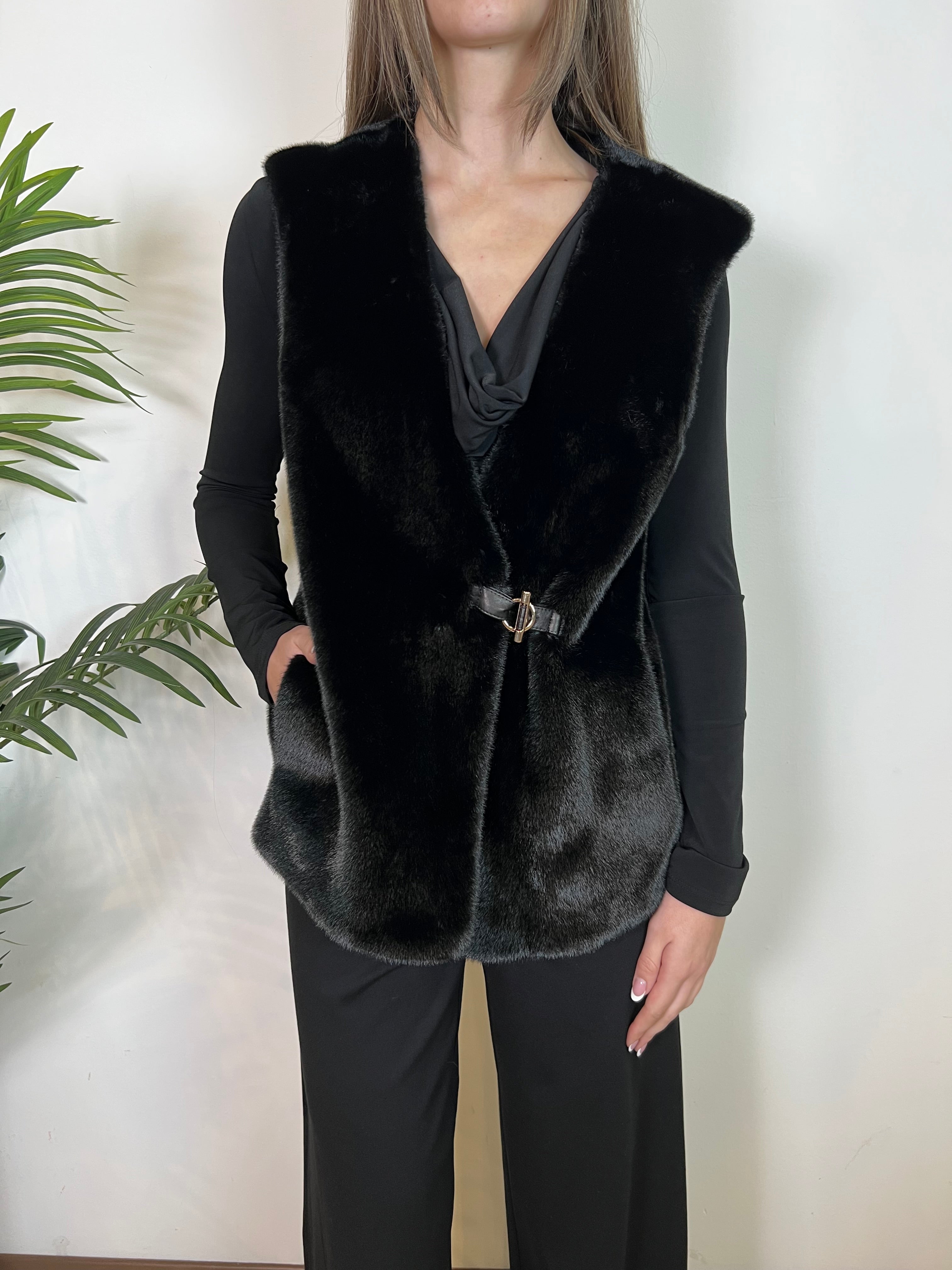 Smanicato ecopelliccia - Kontatto