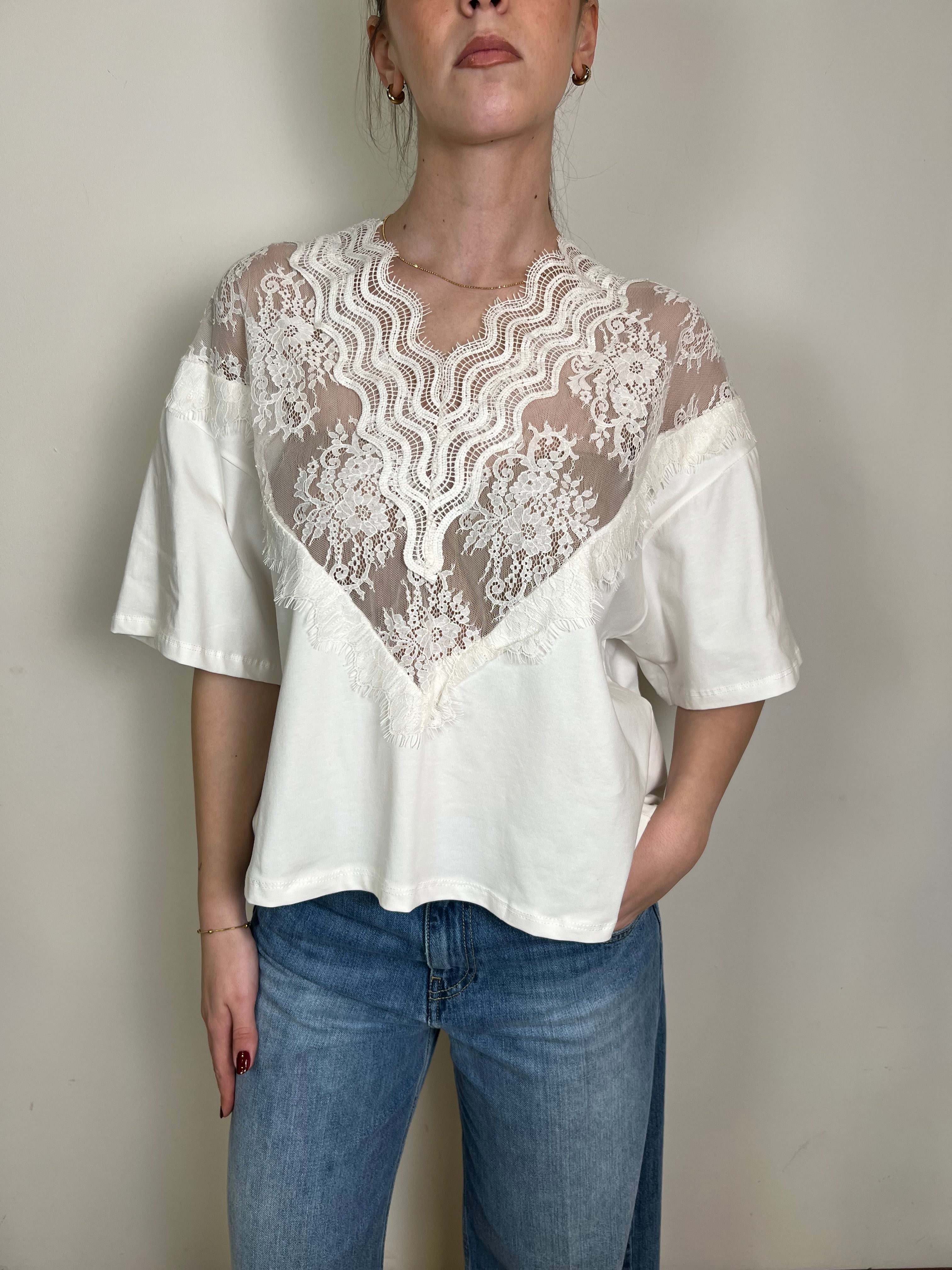T-shirt scollatura profonda pizzo - Haveone