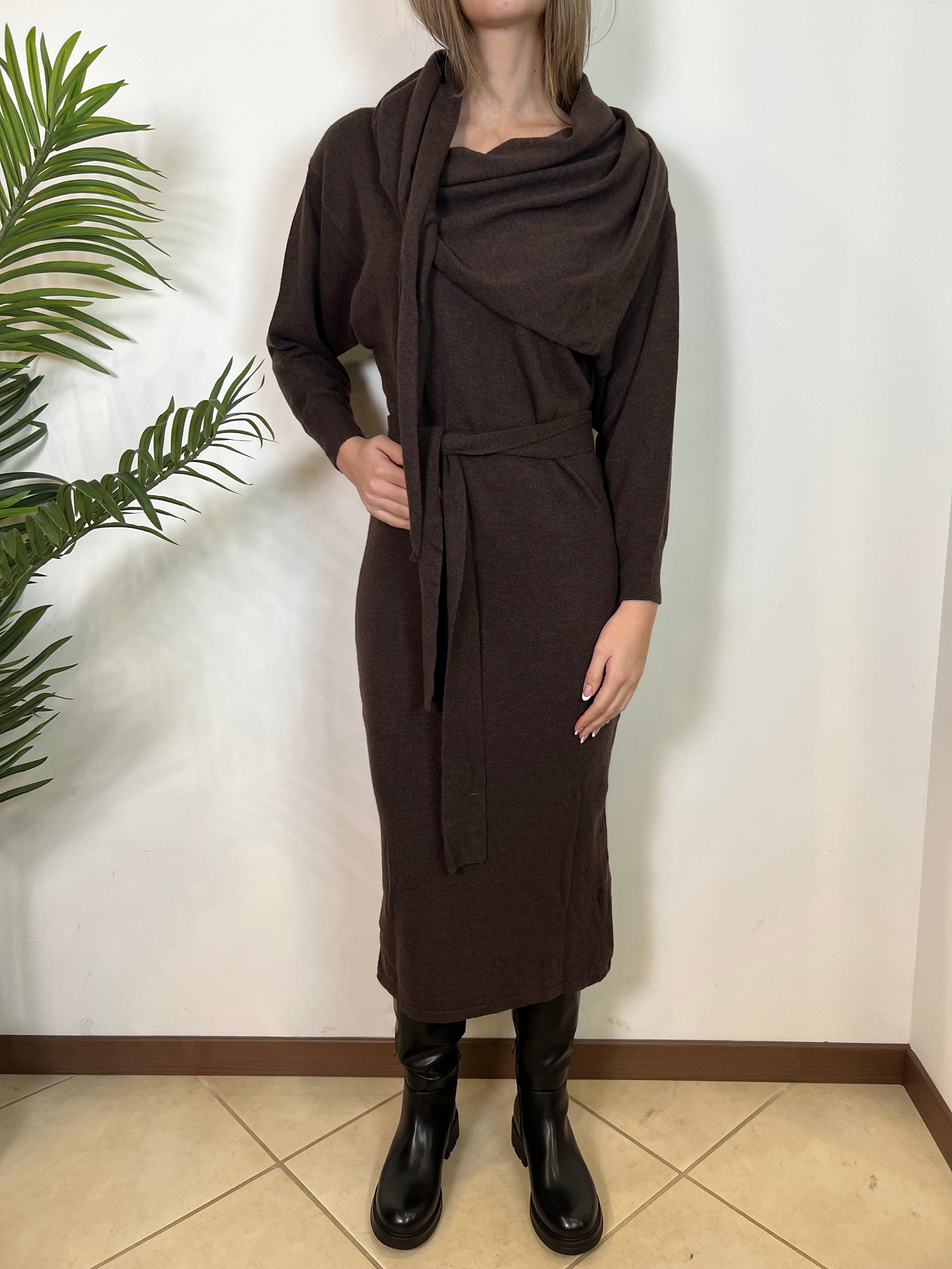 Abito lungo in maglia con sciarpa - Vicolo