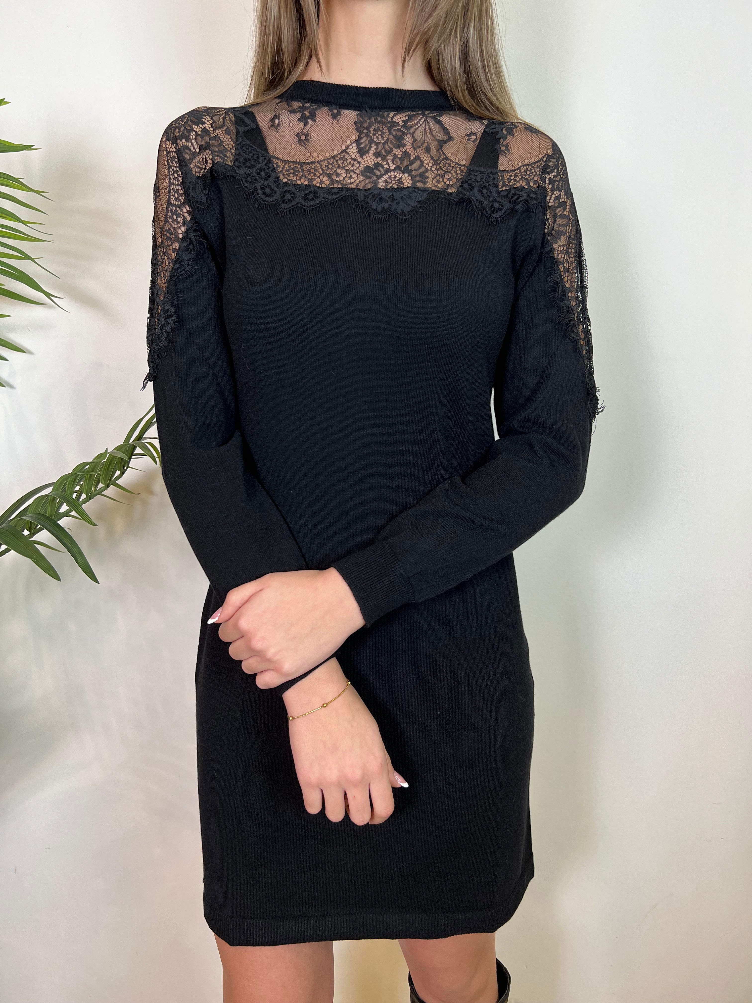 Abito carré di pizzo - Haveone