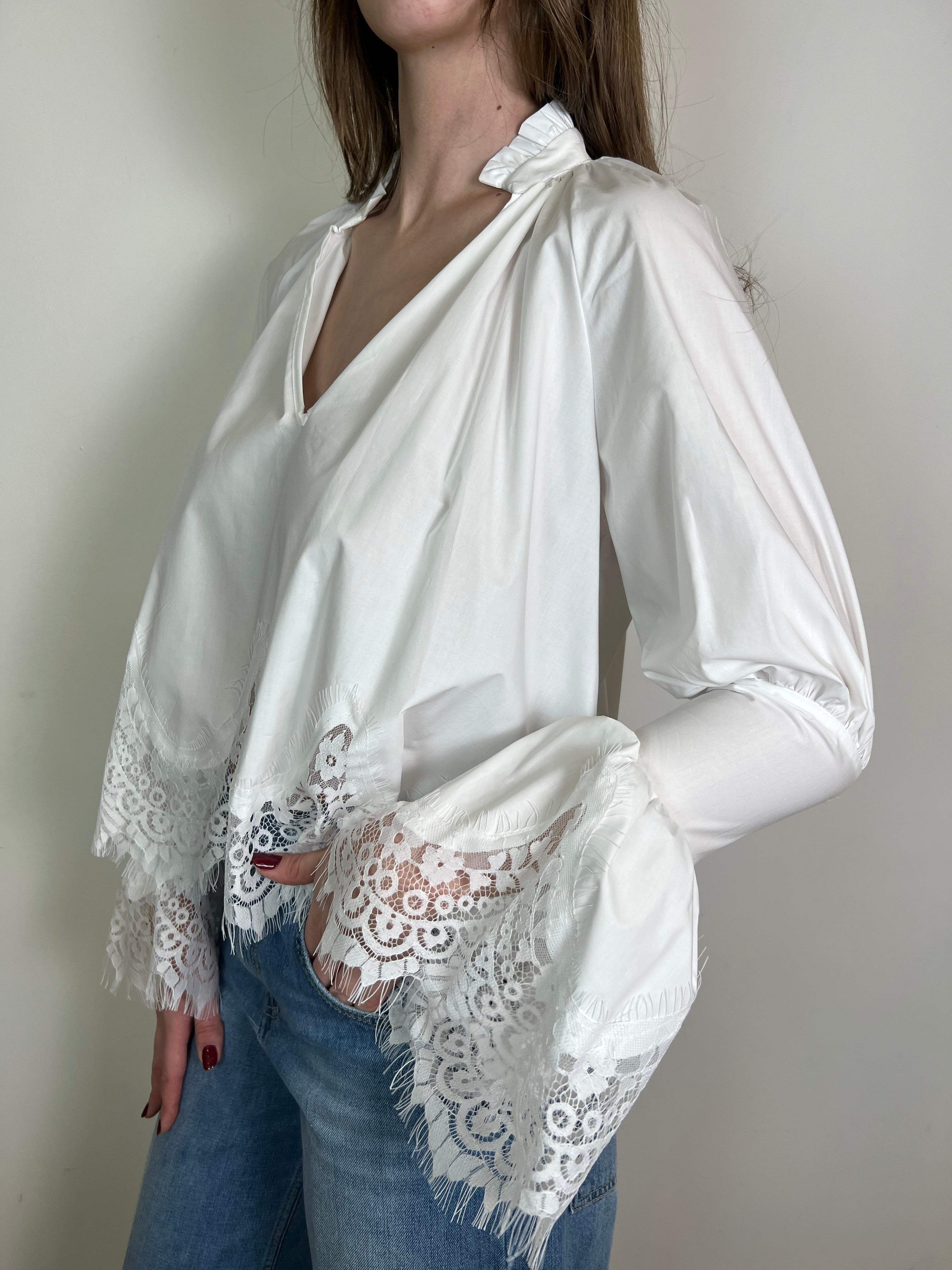 Camicia scollo v macramè - Haveone