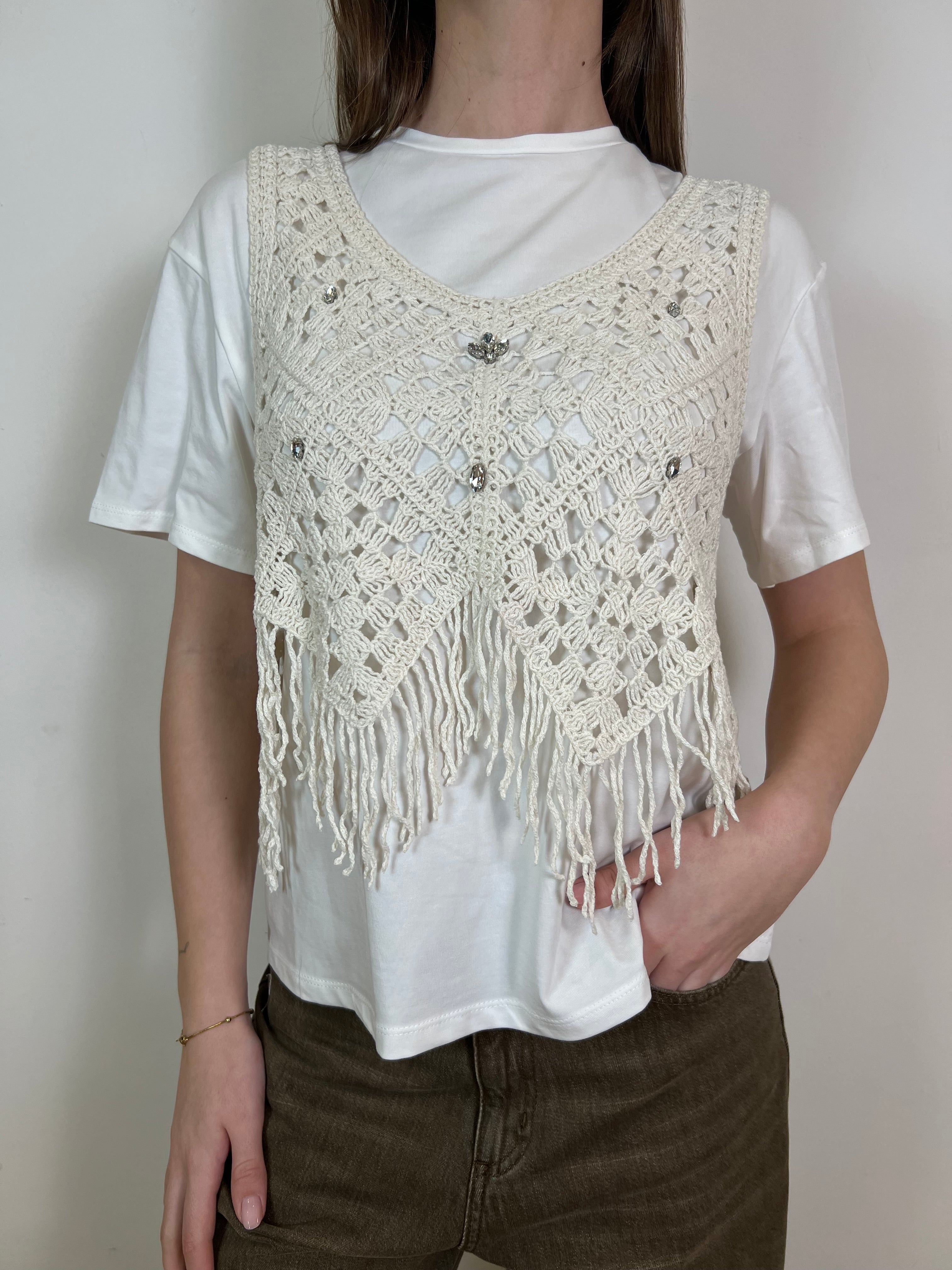T-shirt con gilet macramè - Tensione In