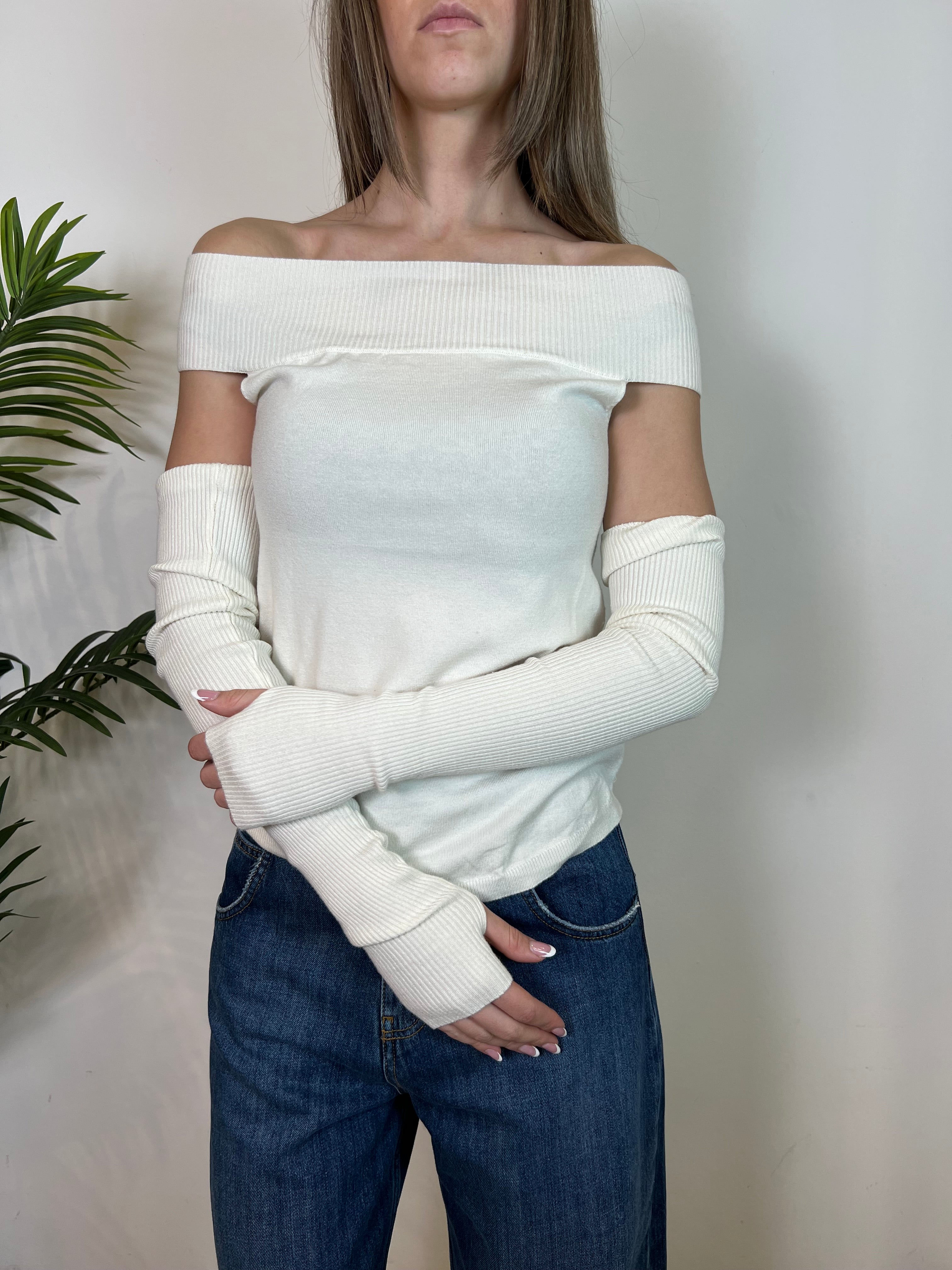 Top scollo Carmen con manicotti - Haveone