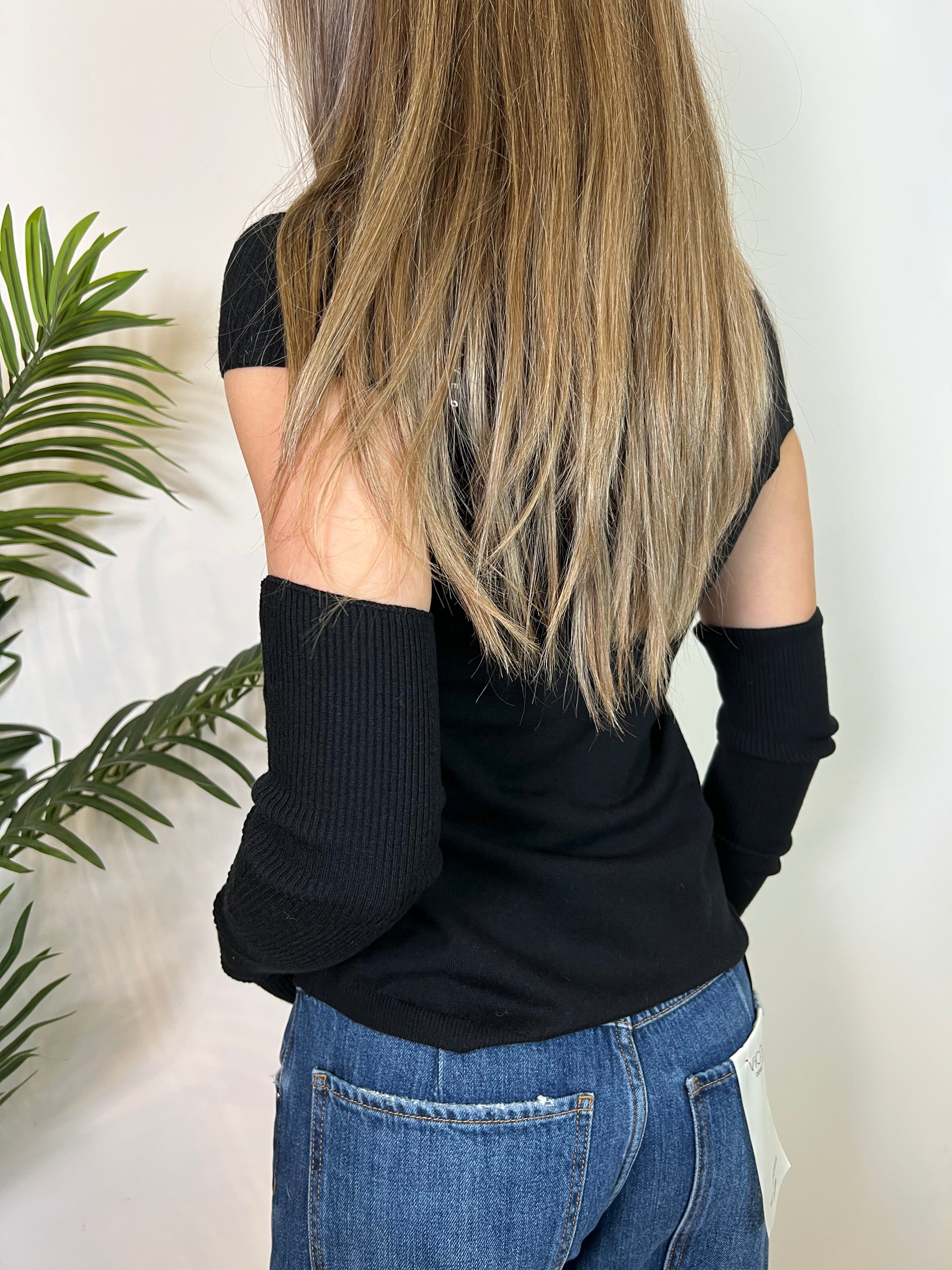 Top scollo Carmen con manicotti - Haveone