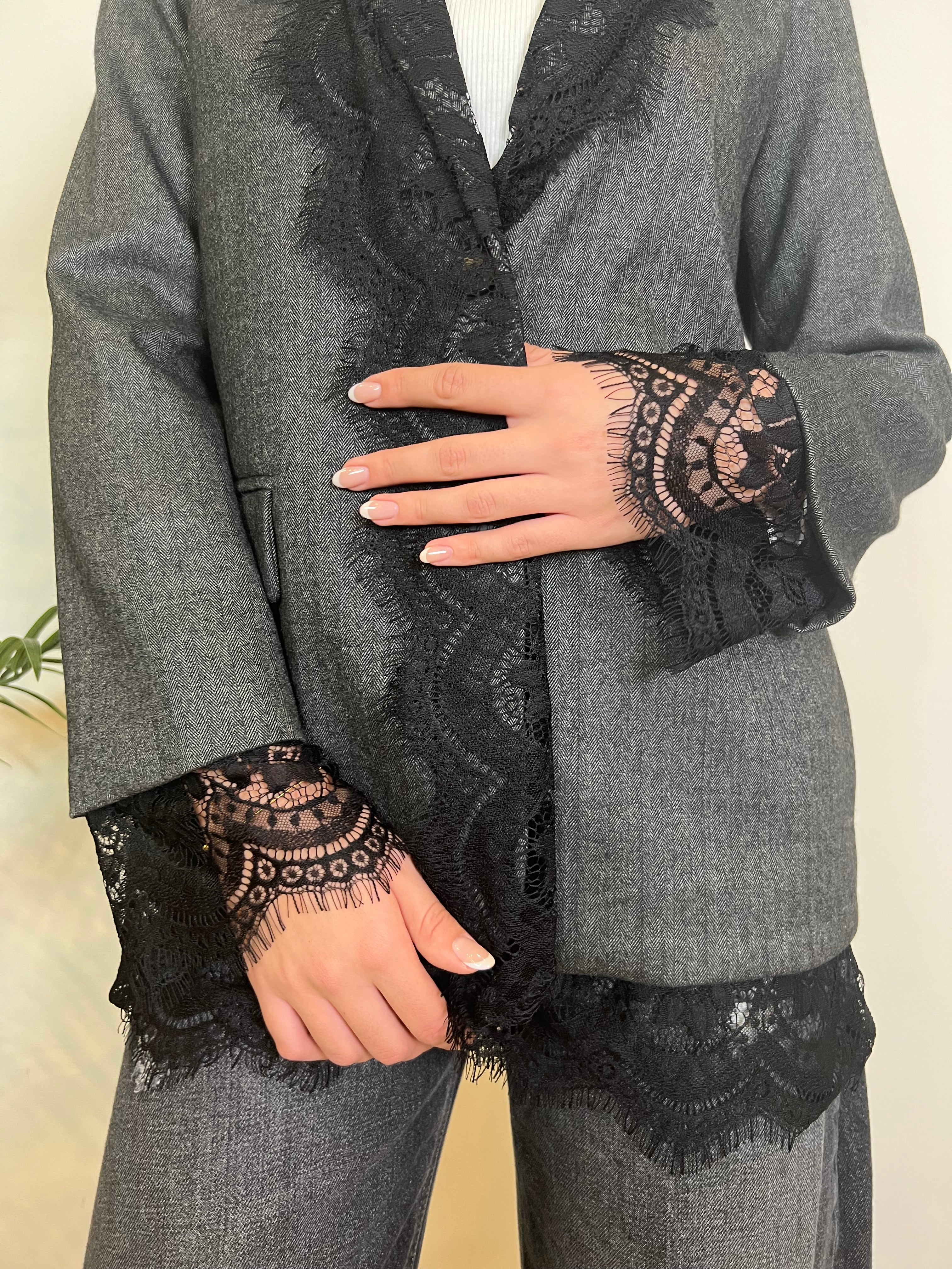 Giacca spinata con pizzo - TensioneIn