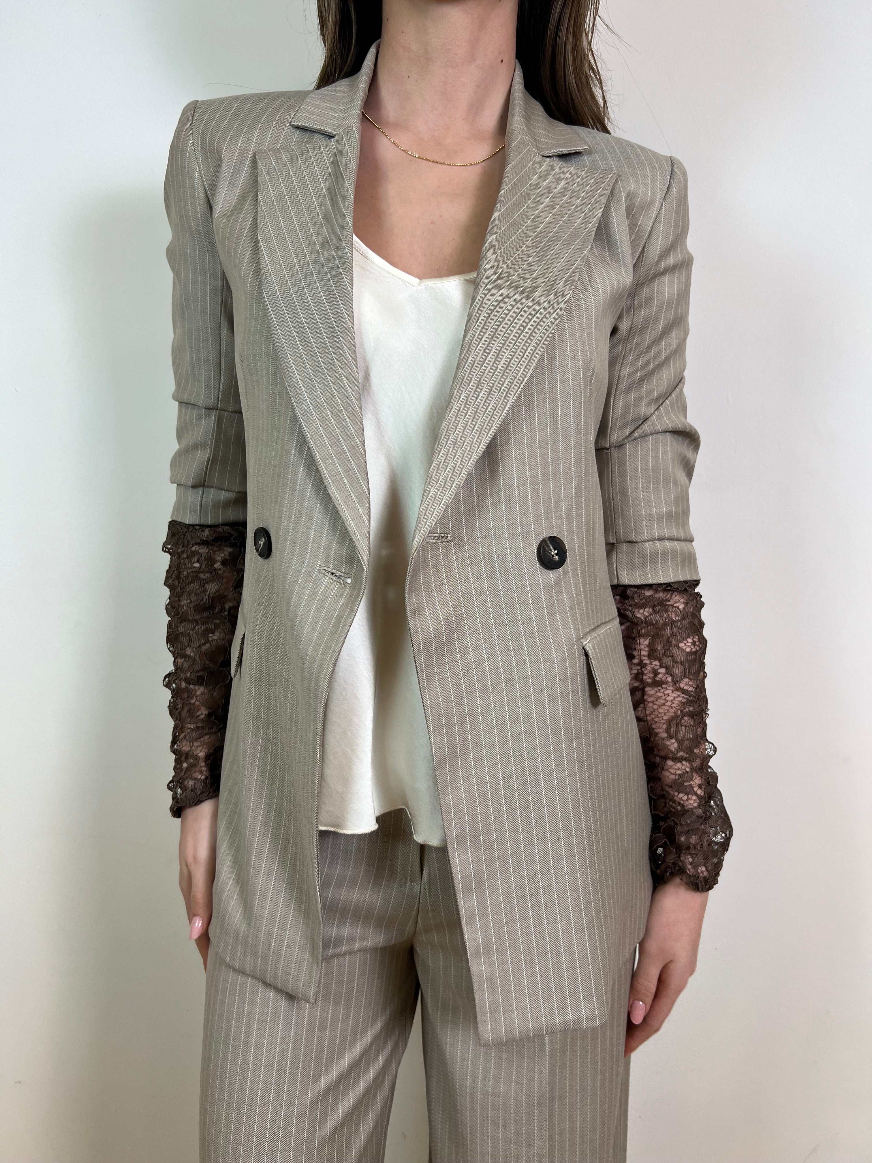 Giacca gessata manica pizzo - Haveone