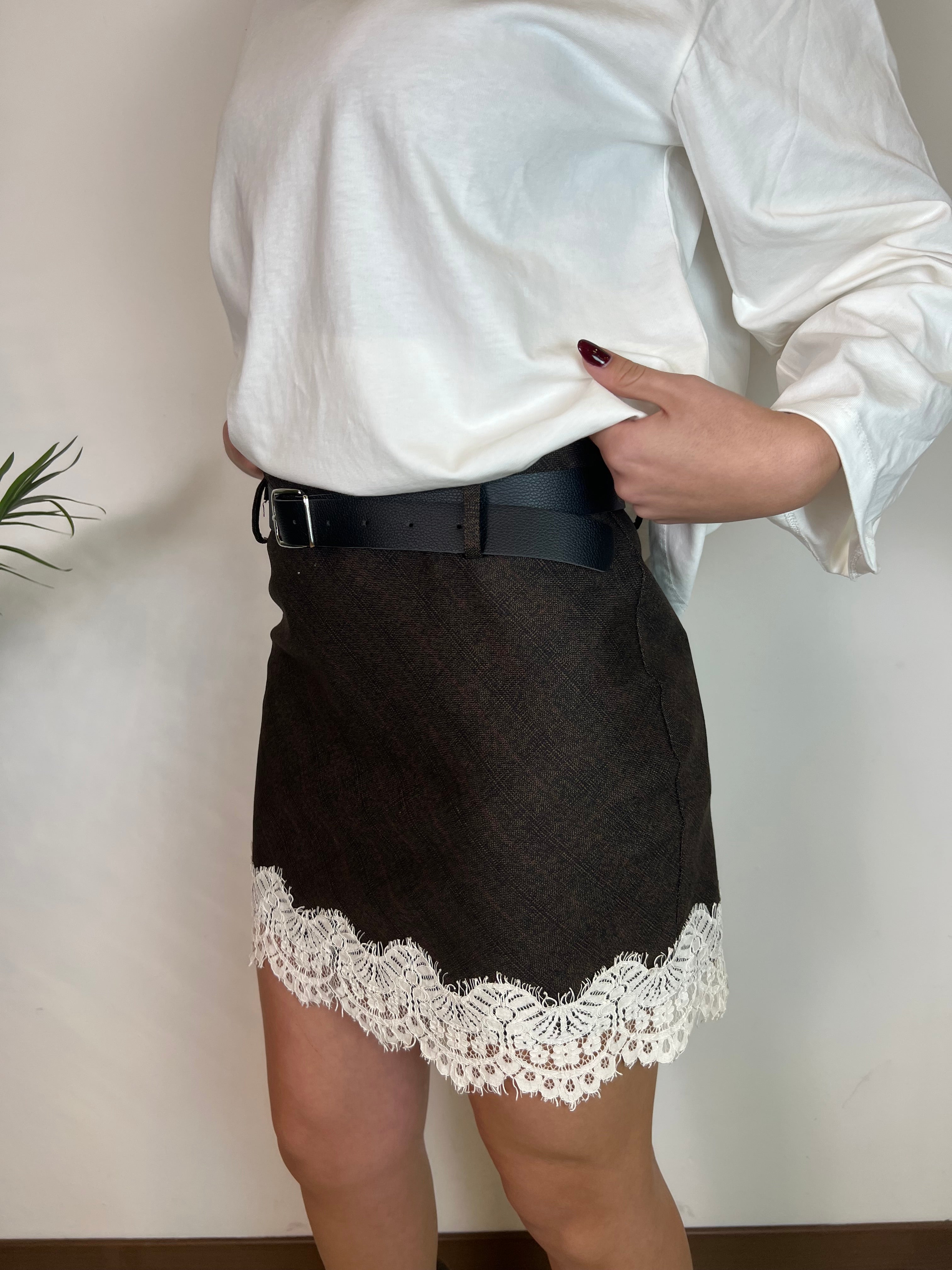 Gonna con pizzo bianco - Haveone