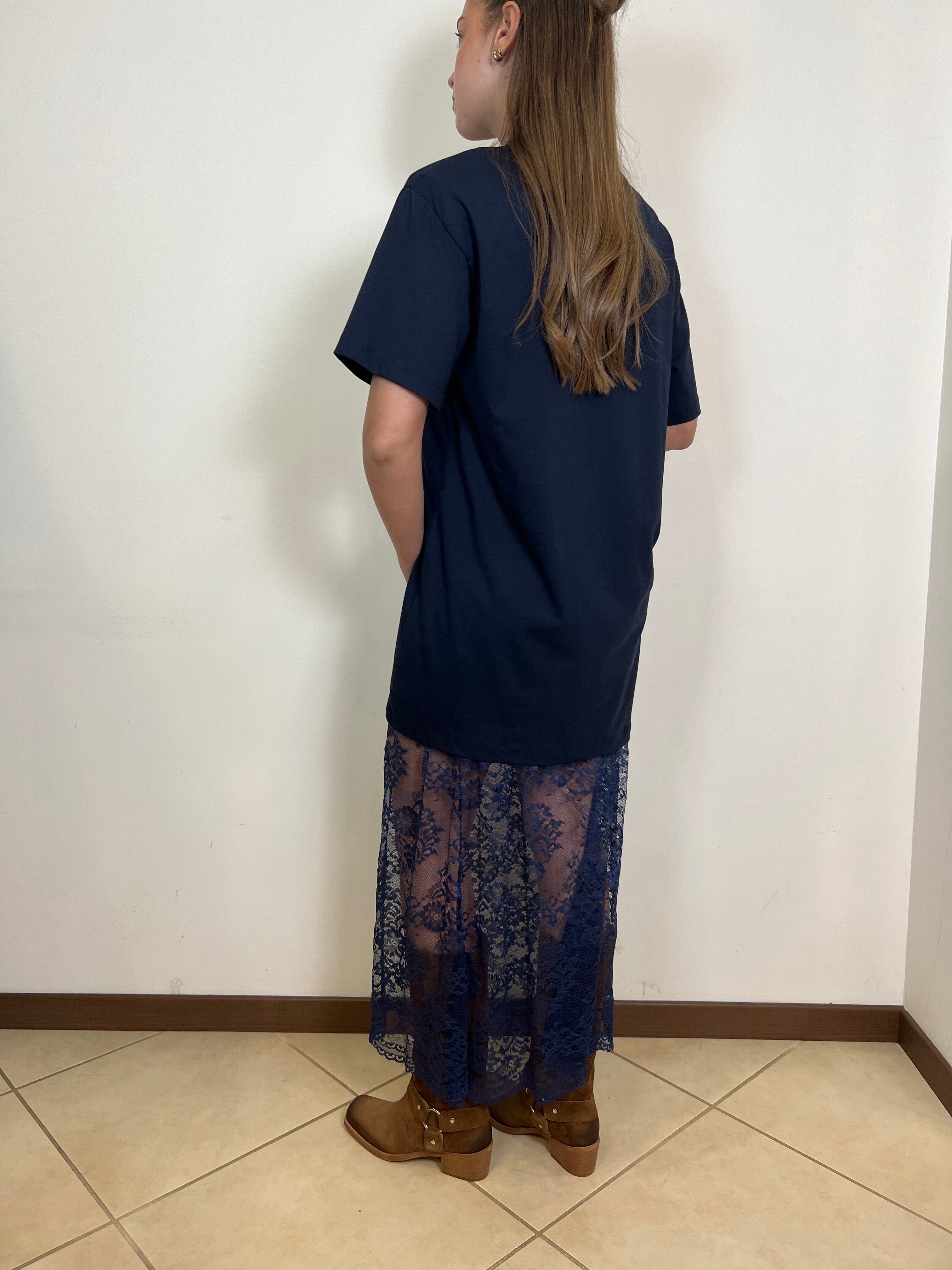 Abito pizzo con t-shirt - Haveone