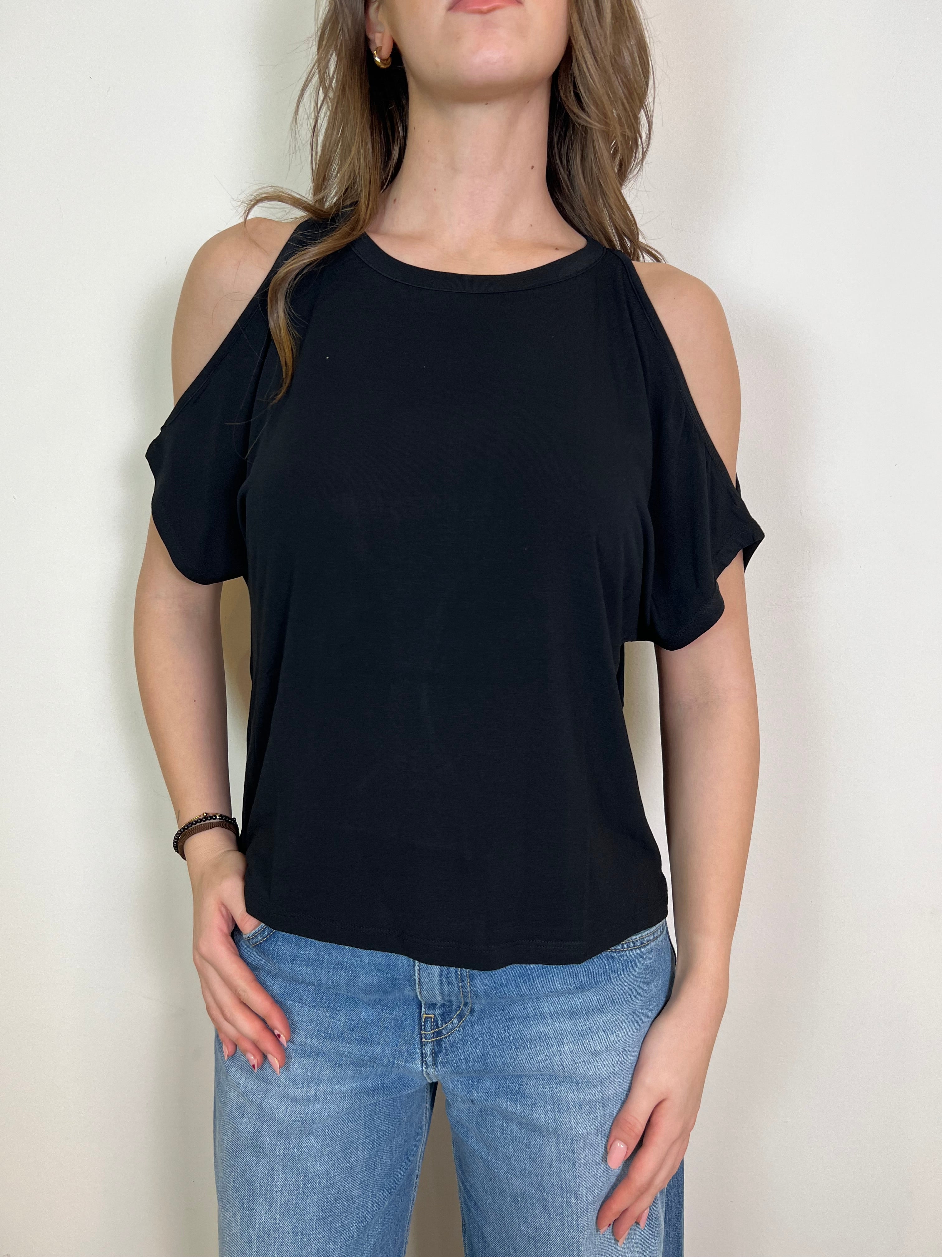 T-shirt cut out - Kontatto