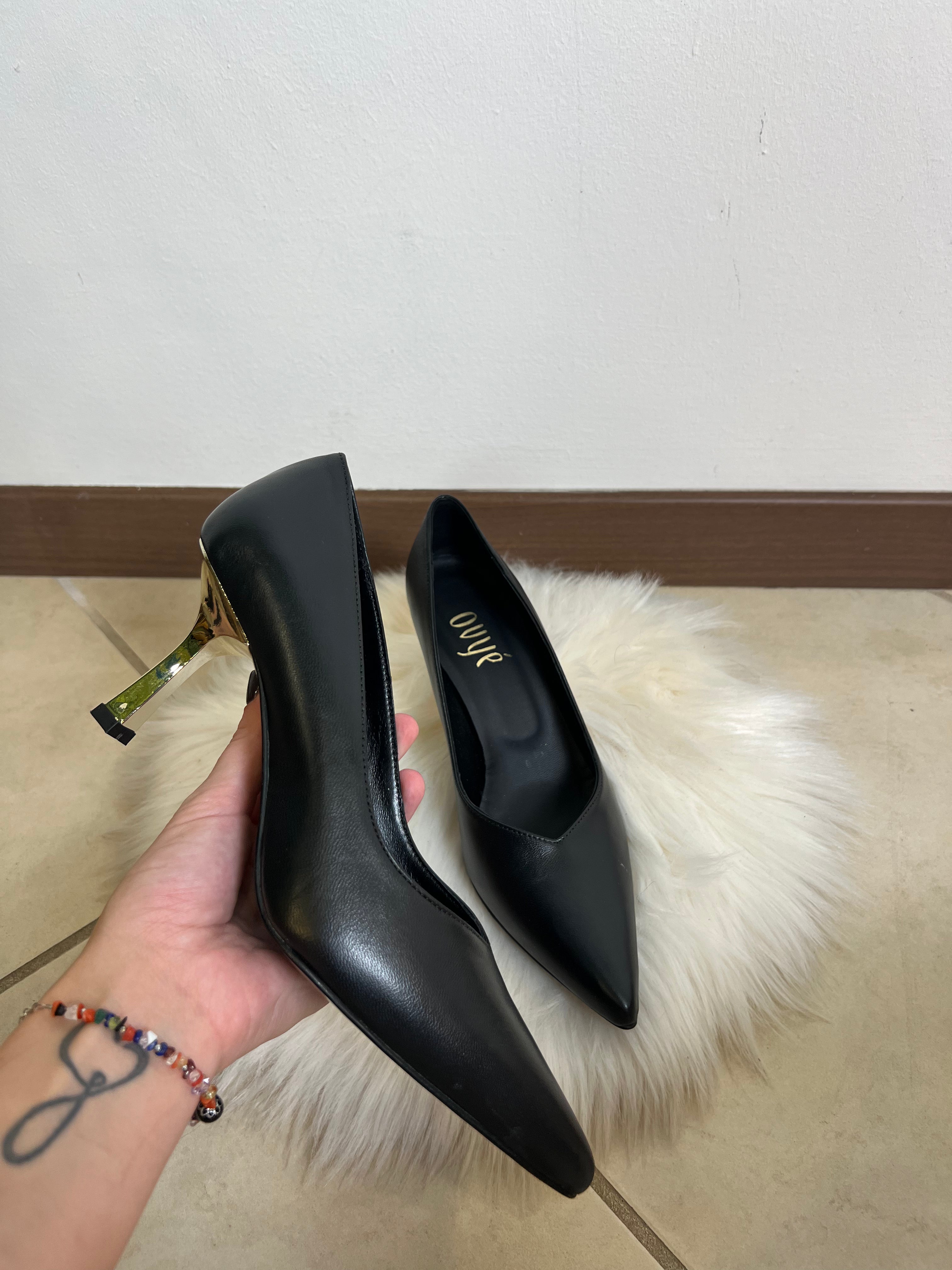 Decolletè nera tacco oro - Ovyè