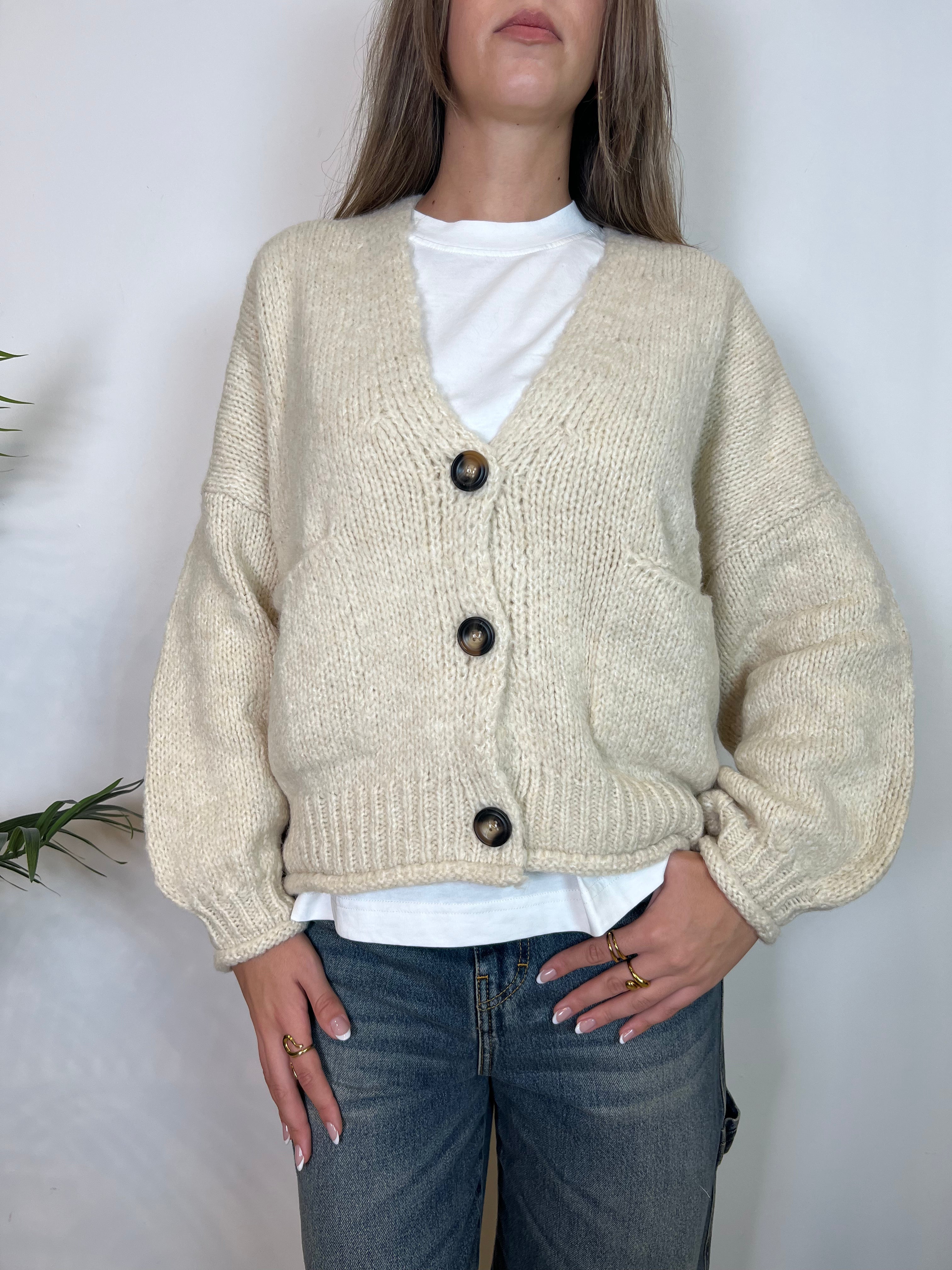 Cardigan over - Haveone