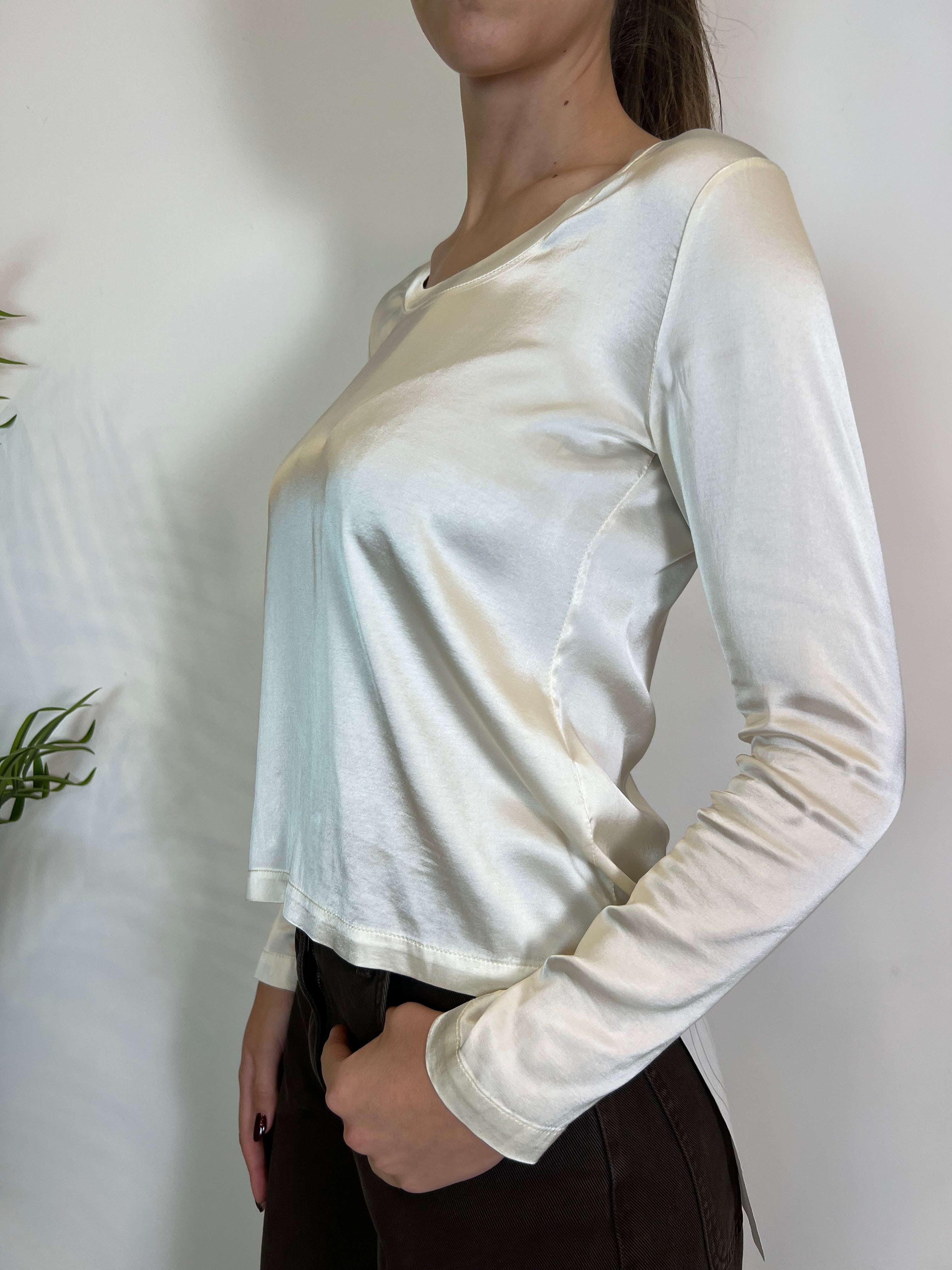 Blusa scollo madonna - Haveone