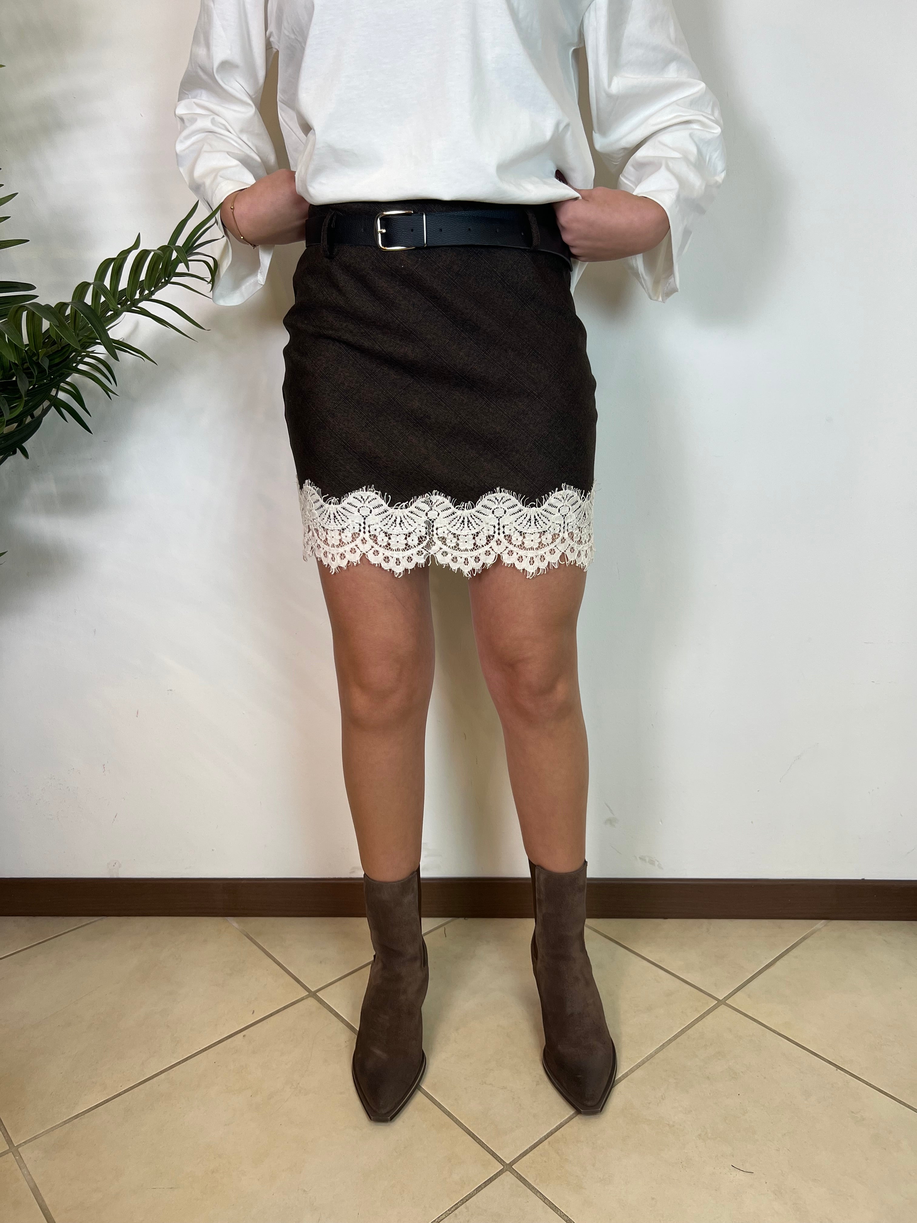 Gonna con pizzo bianco - Haveone