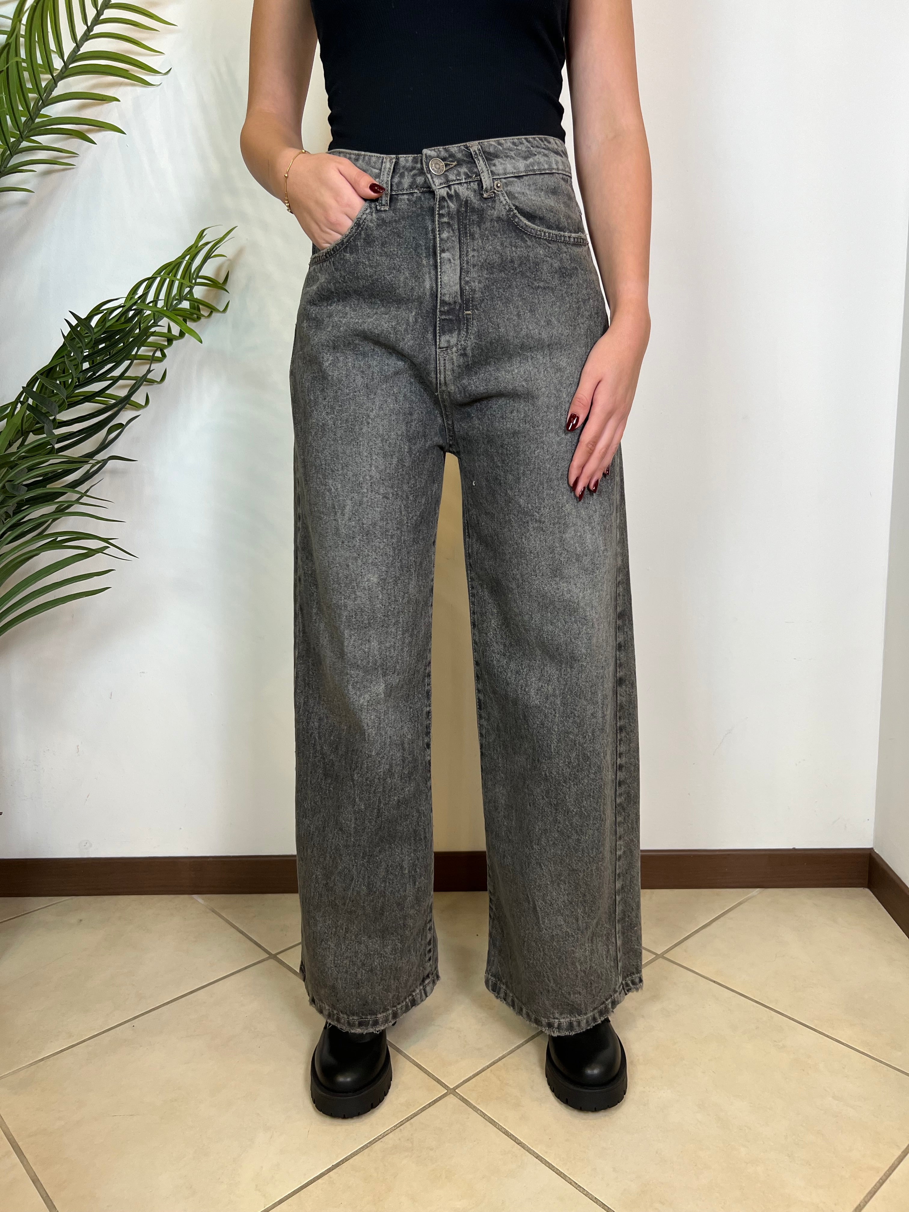 Jeans Giusi superpocket nero - TensioneIn