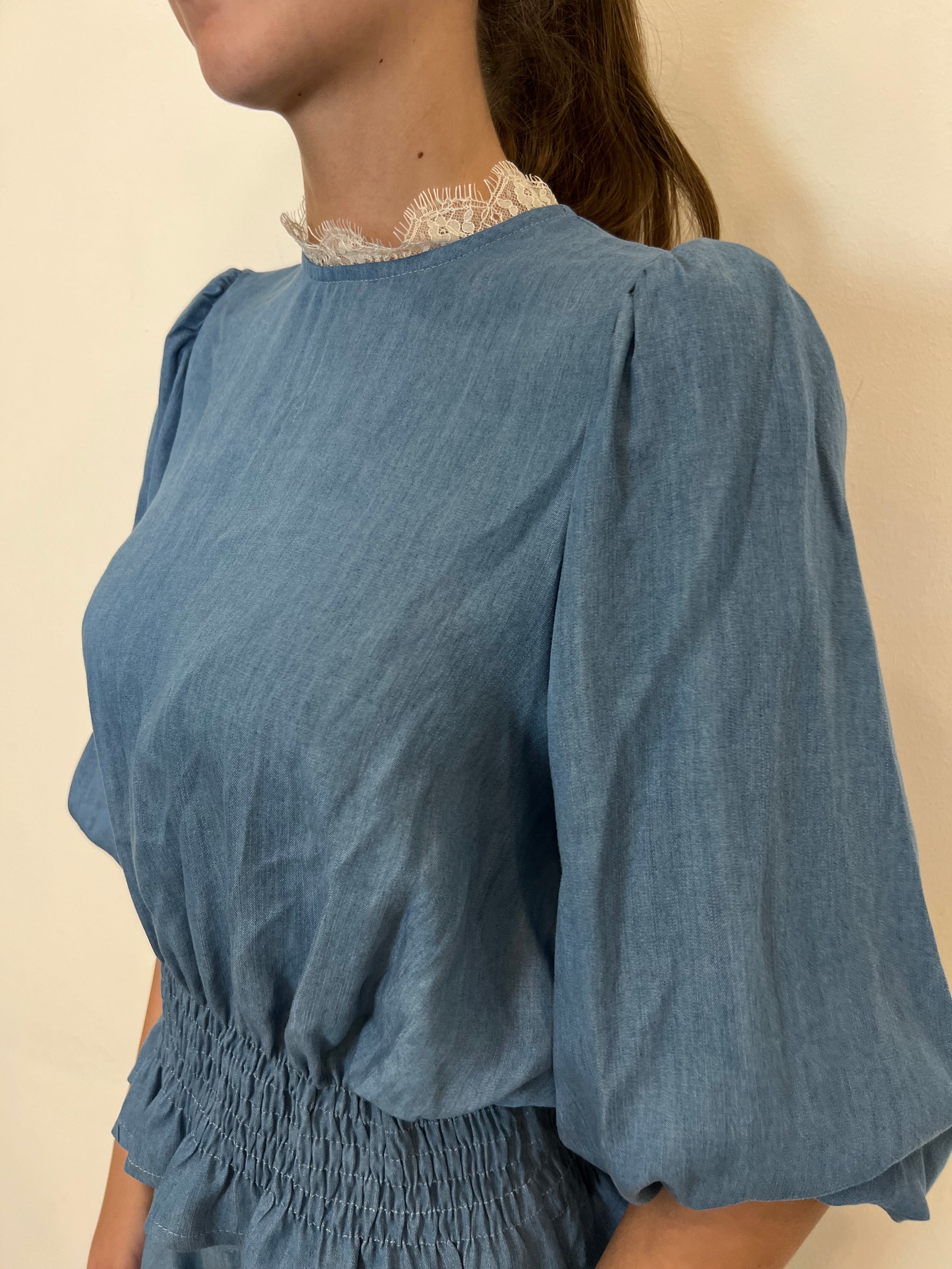 Blusa chambray arriccio e pizzo - Tensione In