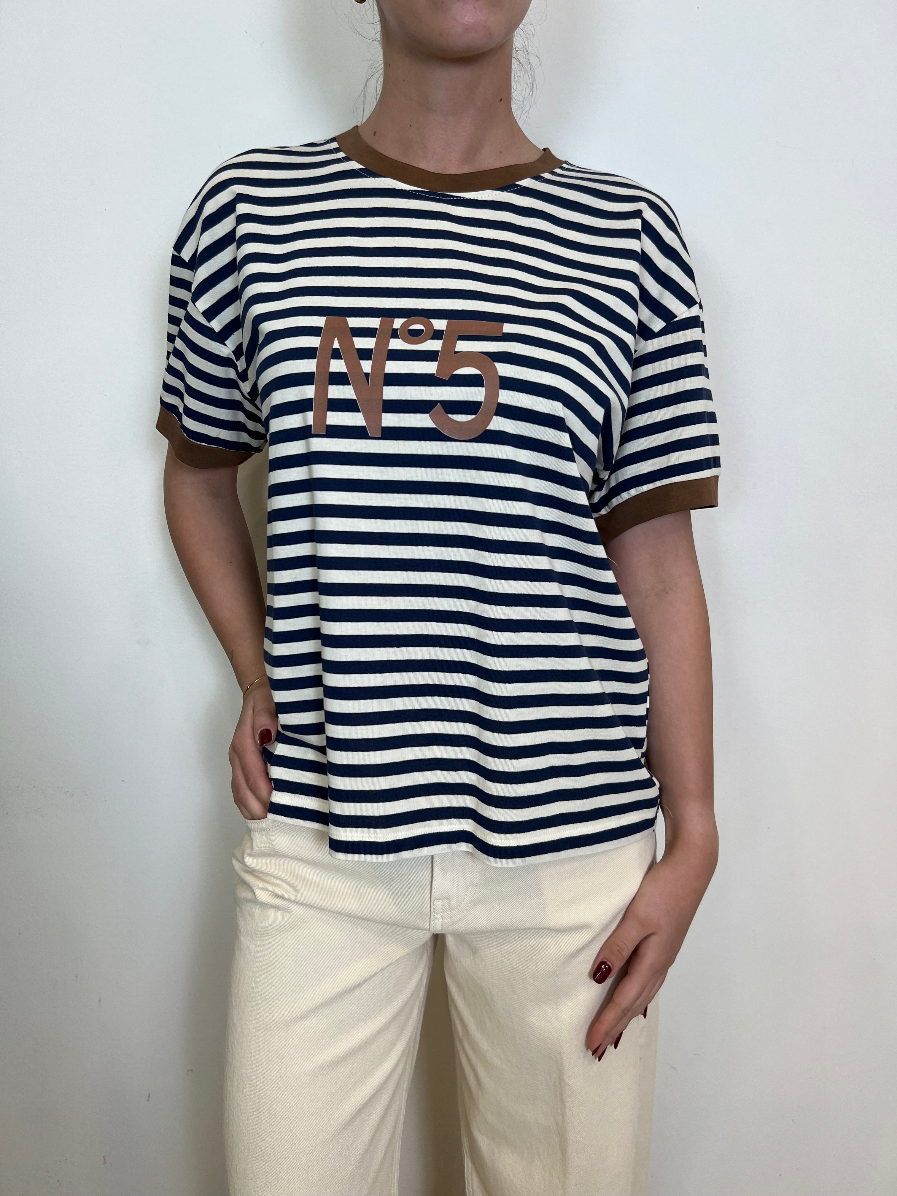 T-shirt righe numero 5 - Tensione In