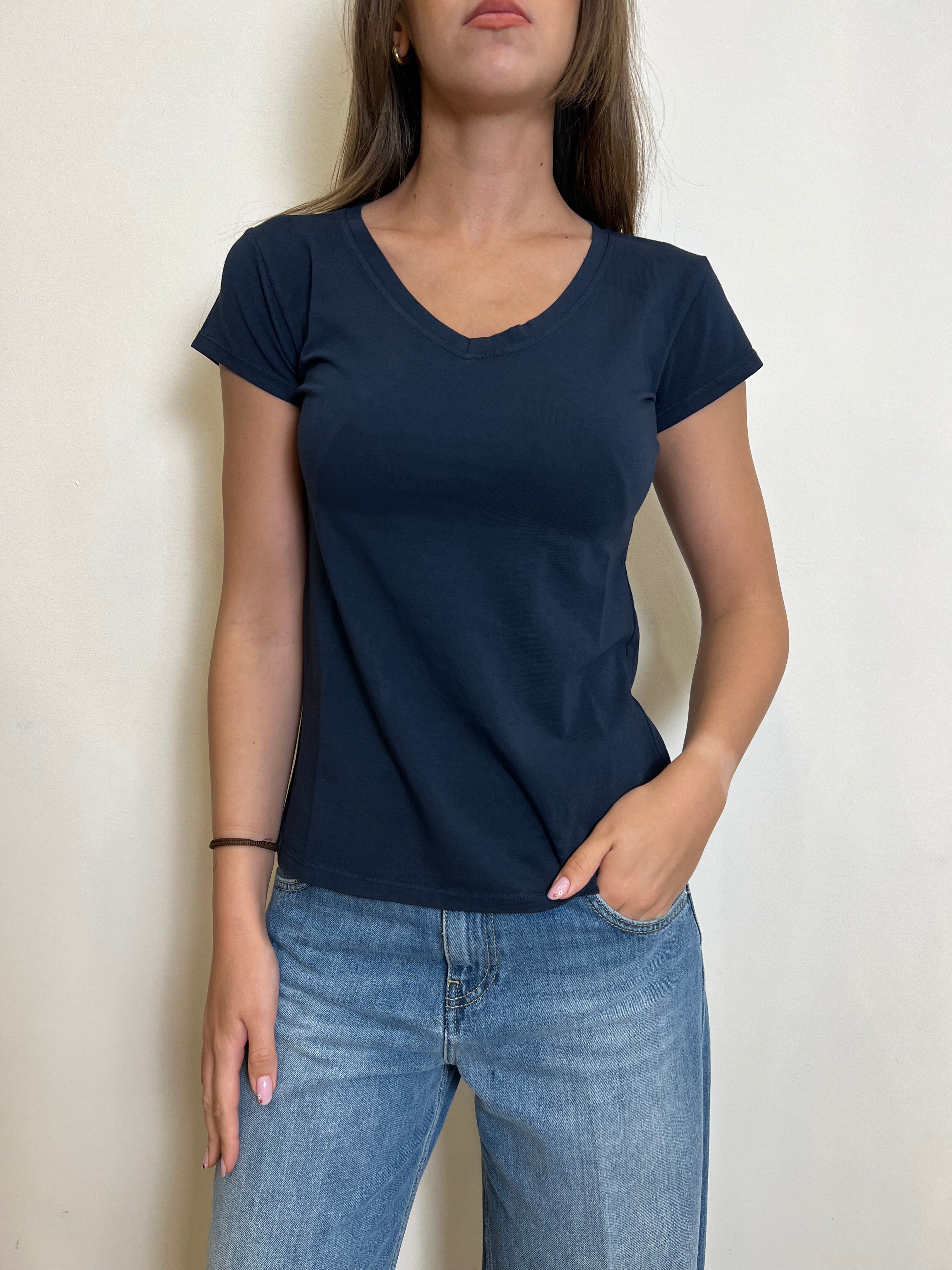 T-shirt mezza manica slim scollo V - Haveone