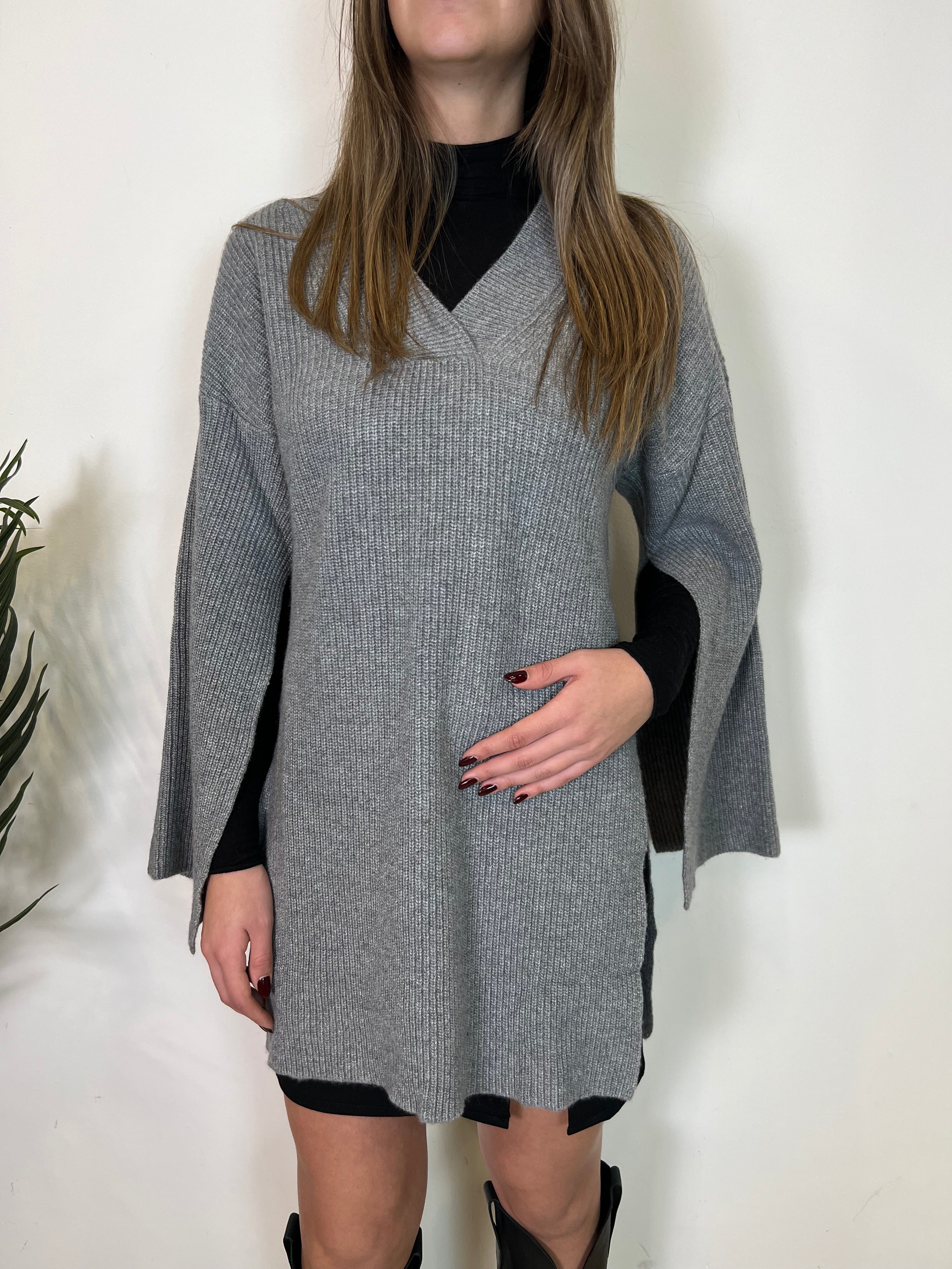 Maximaglia scollo V e spacchi - Vicolo