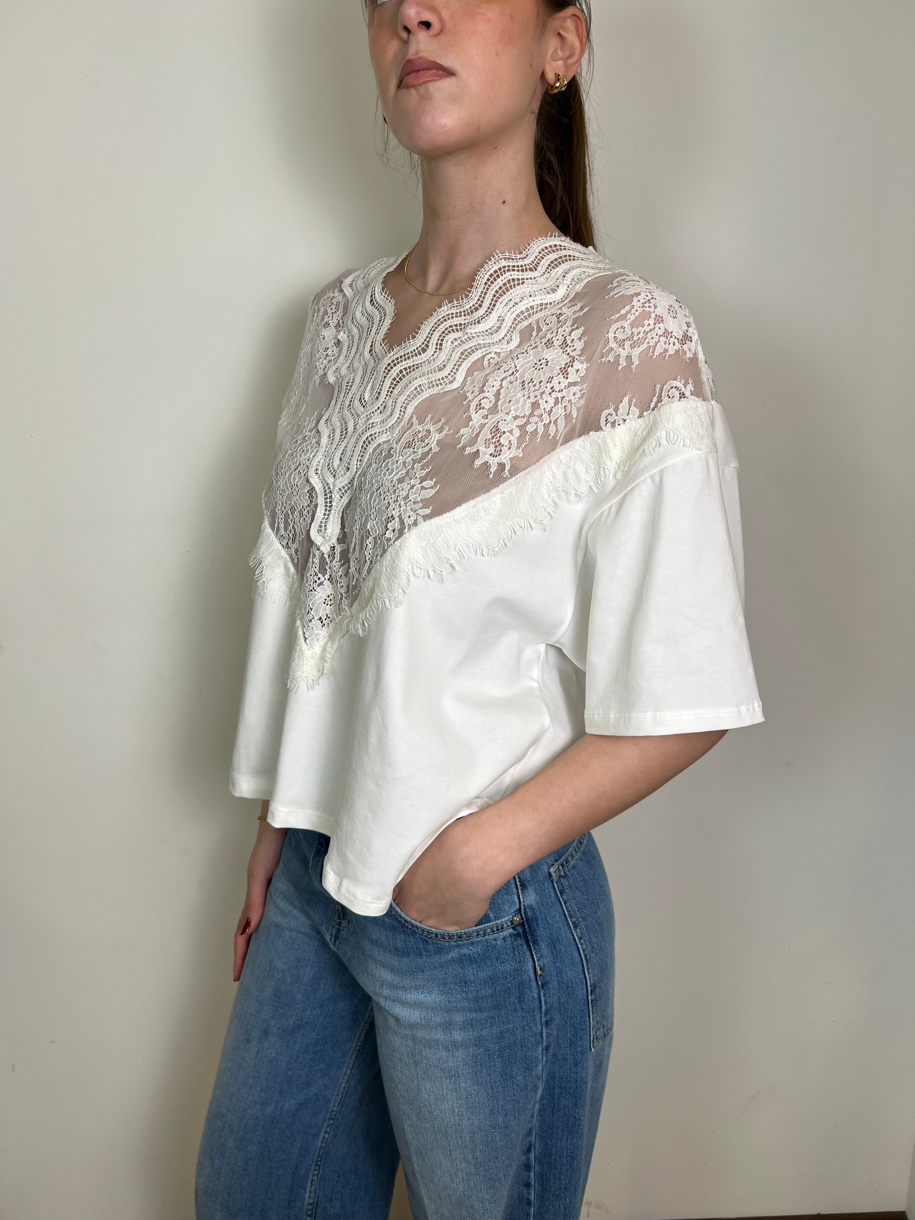 T-shirt scollatura profonda pizzo - Haveone