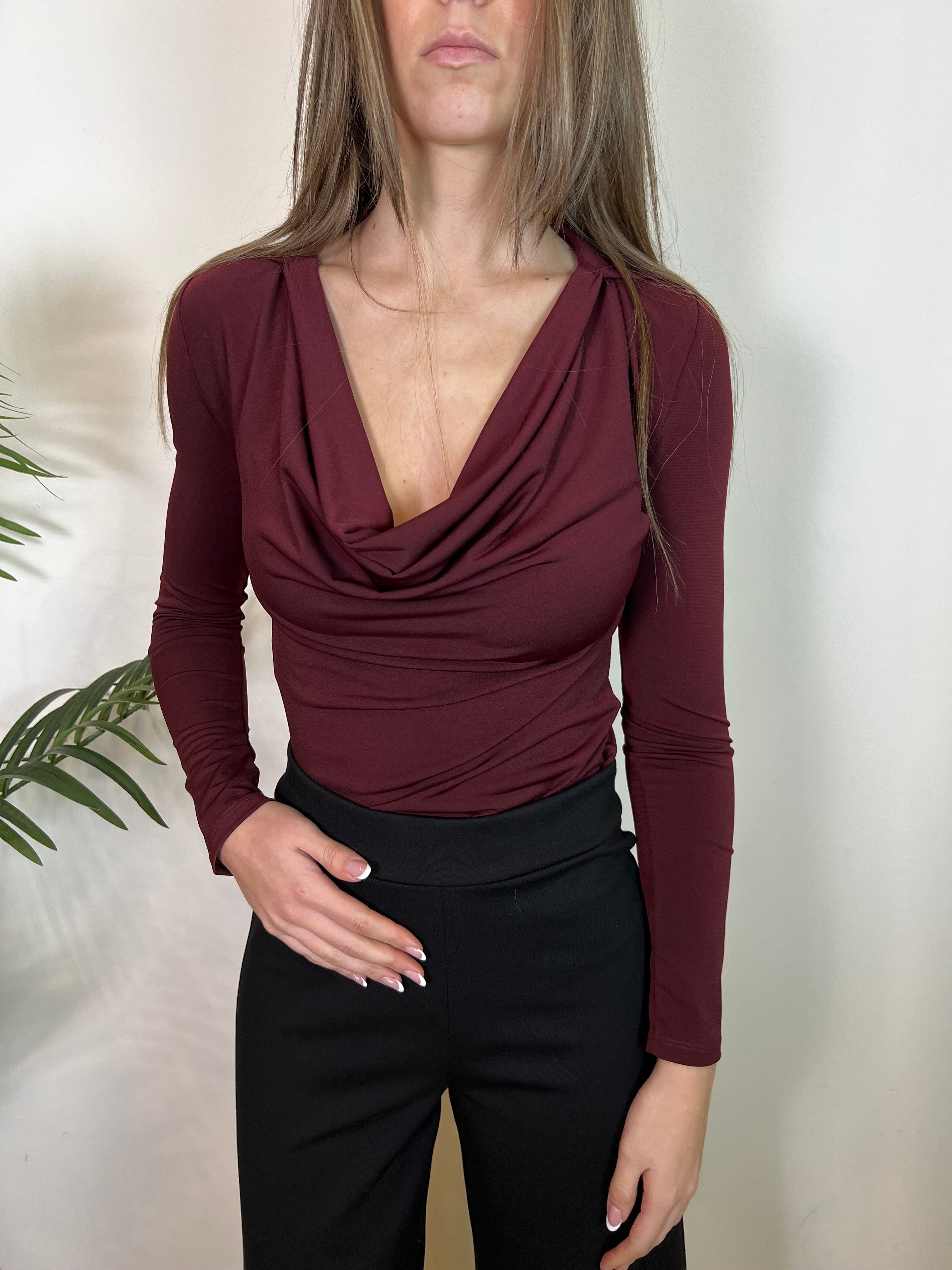 Body colletto scollo gronda - Kontatto