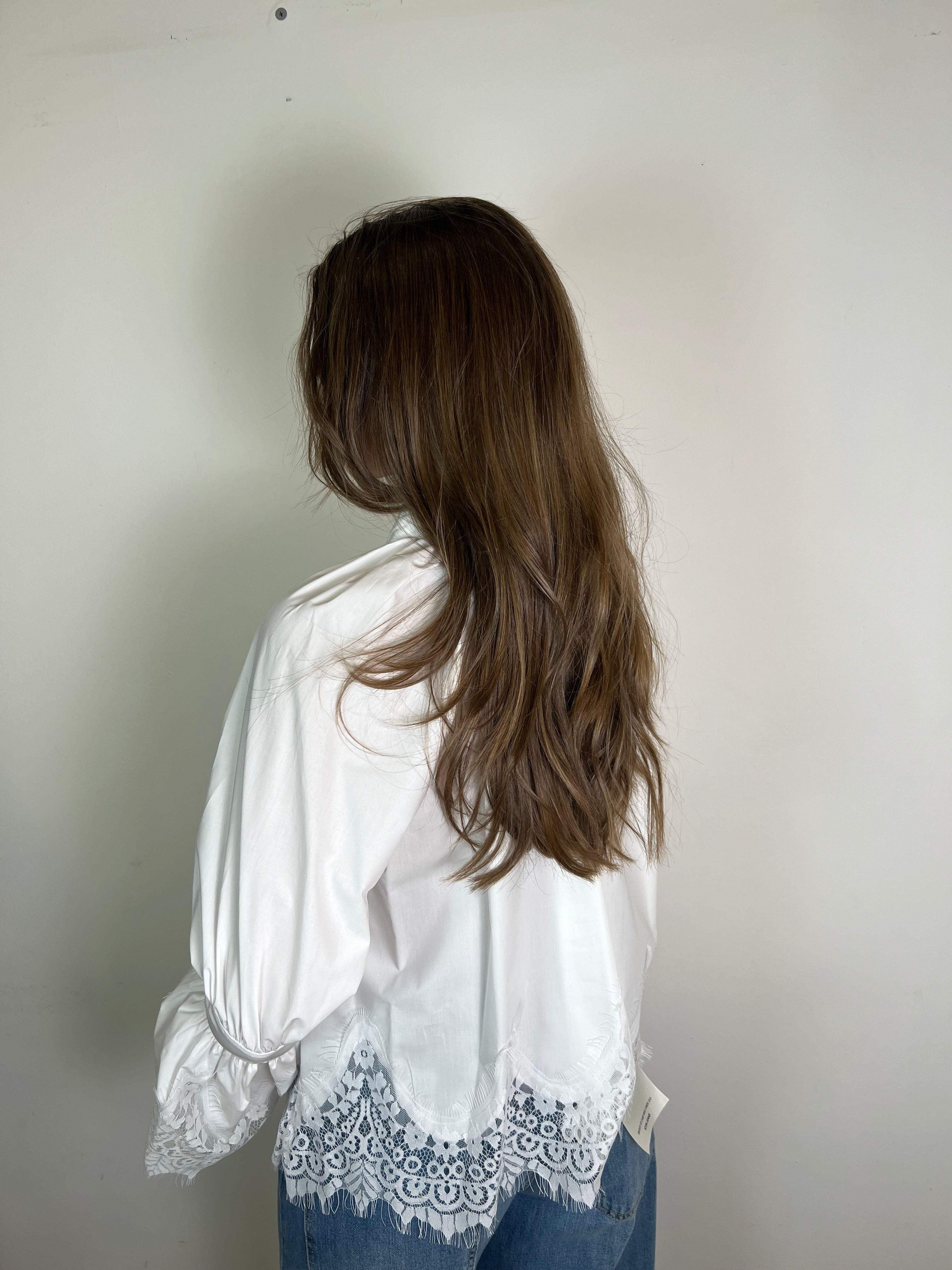Camicia scollo v macramè - Haveone