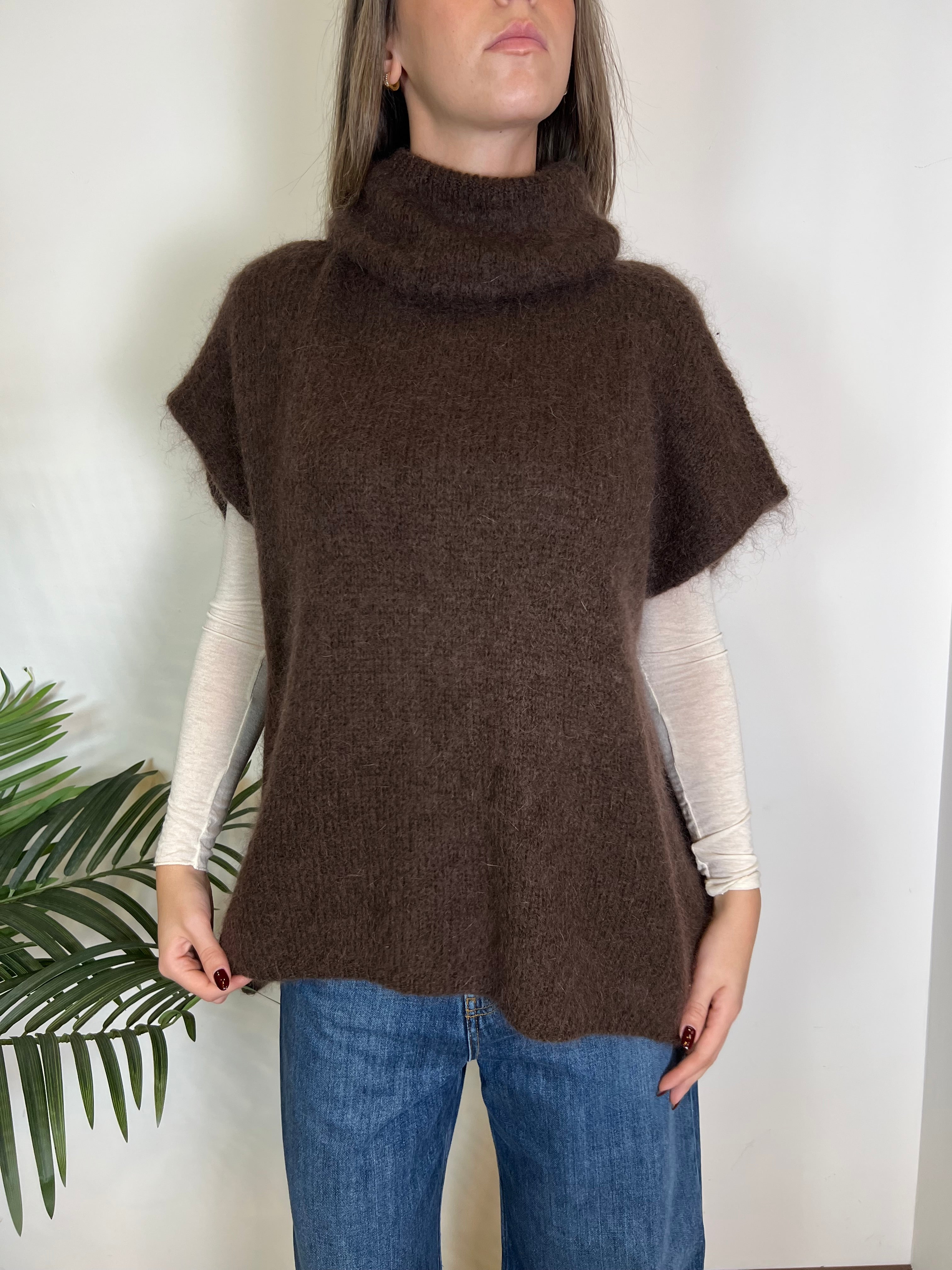Maglia poncho smanicata - Haveone