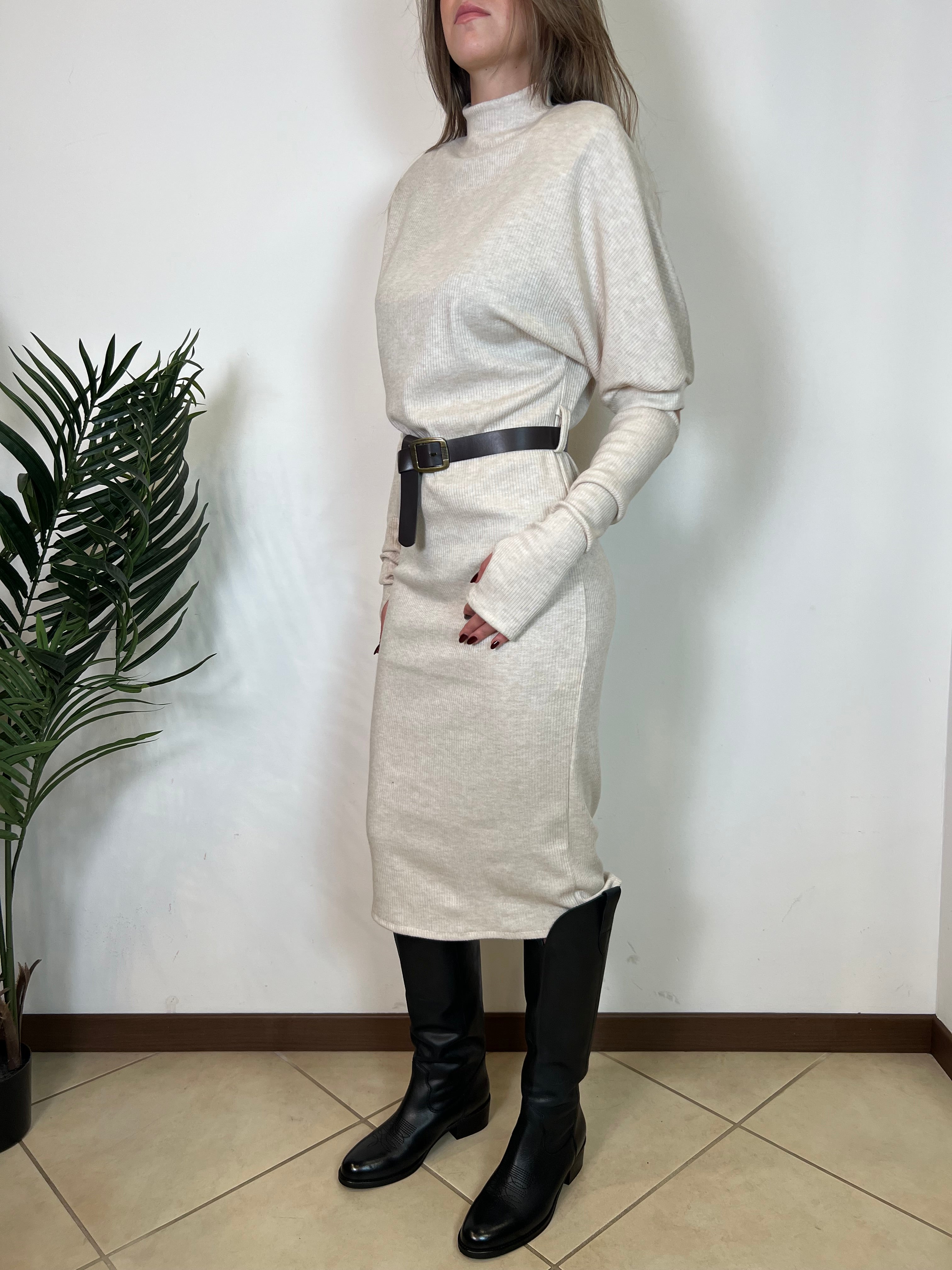 Abito lungo a coste con manicotti - Haveone