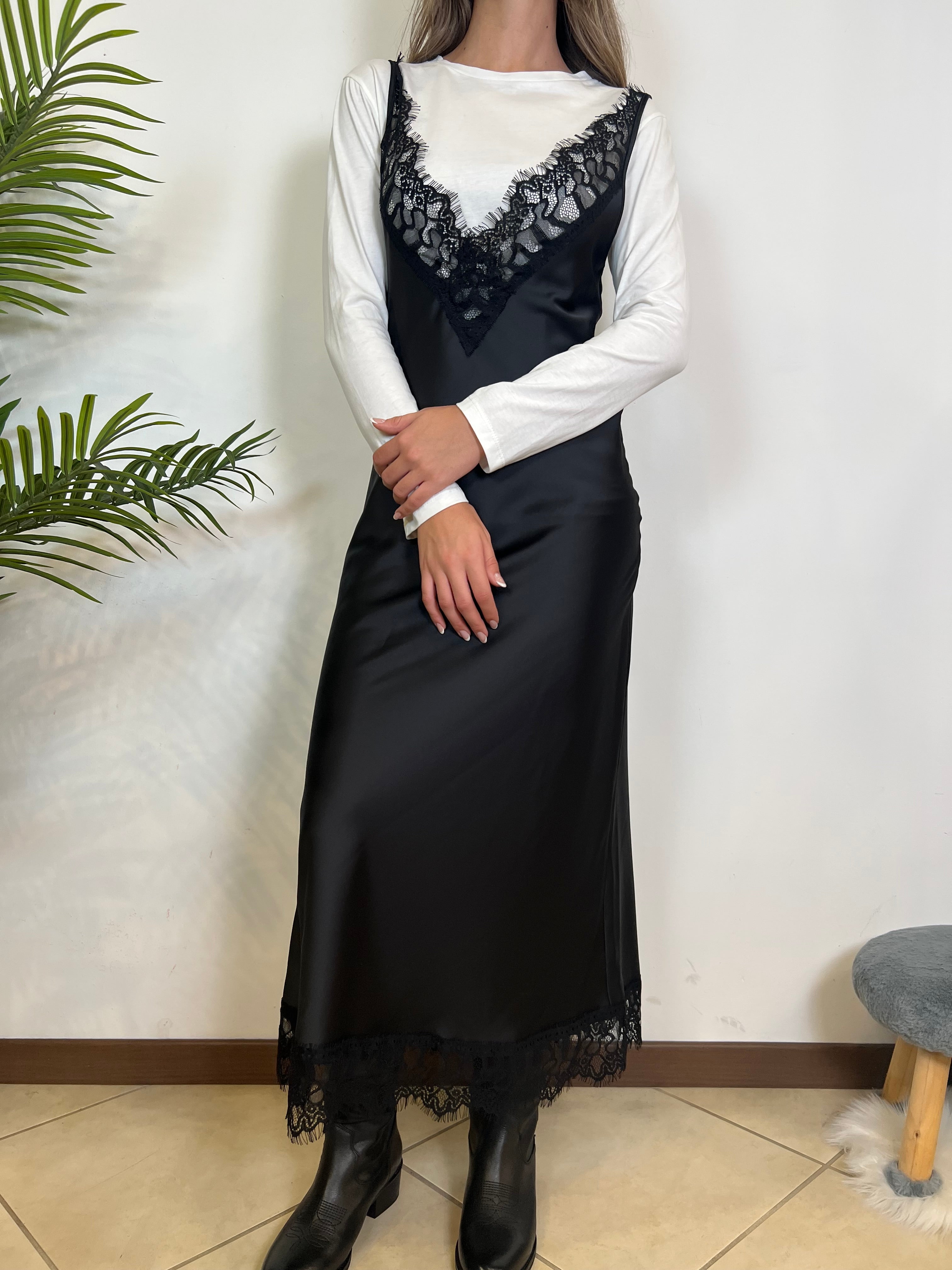 Abito lingerie lungo con t-shirt - TensioneIn