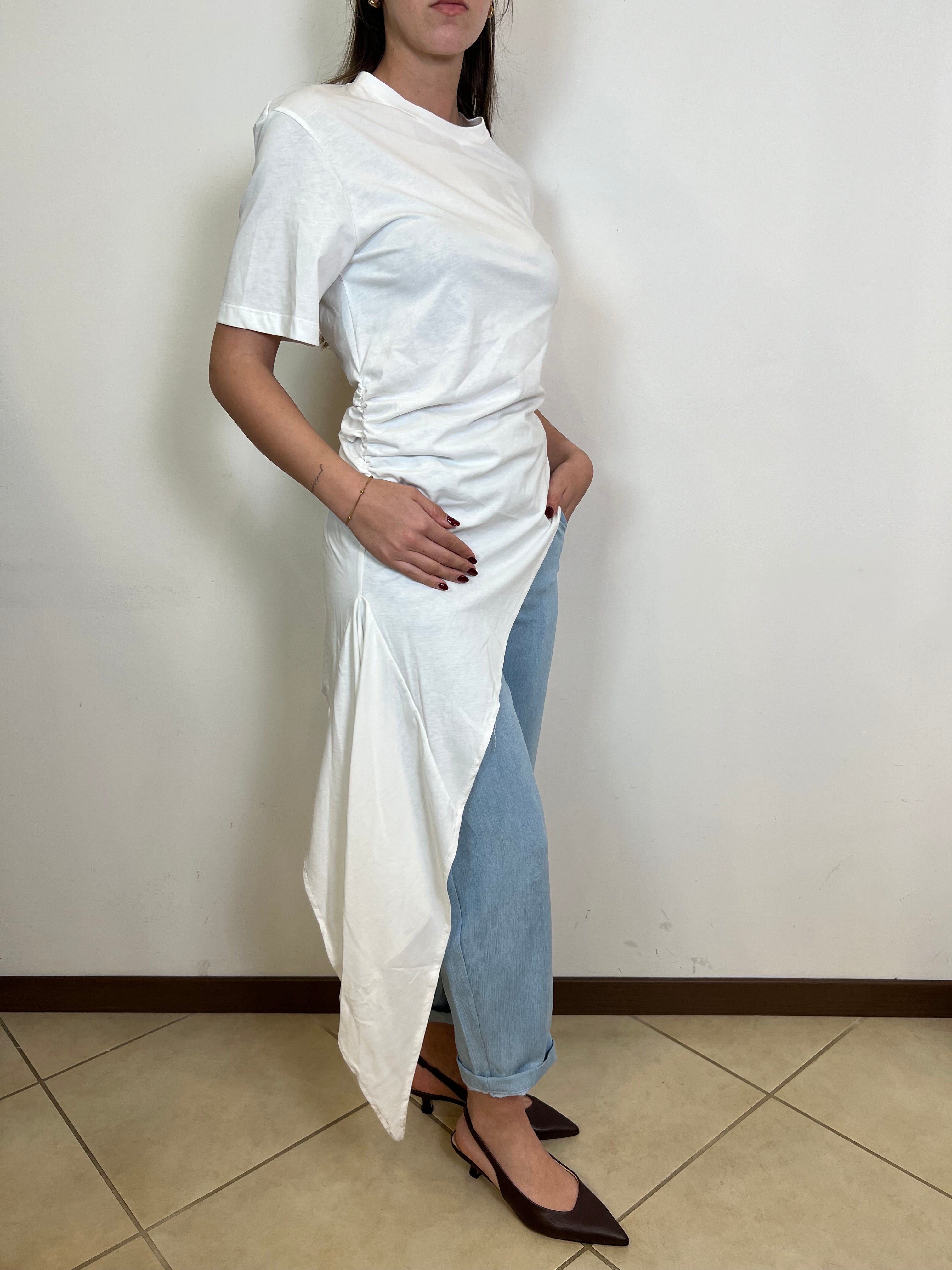T-shirt asimmetrica lunga - Haveone