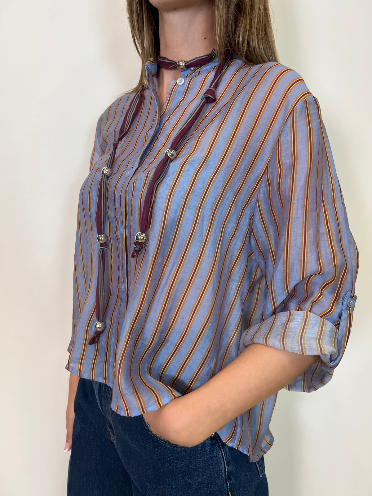 Camicia coreana con collana “Nomad” azzurra - Haveone